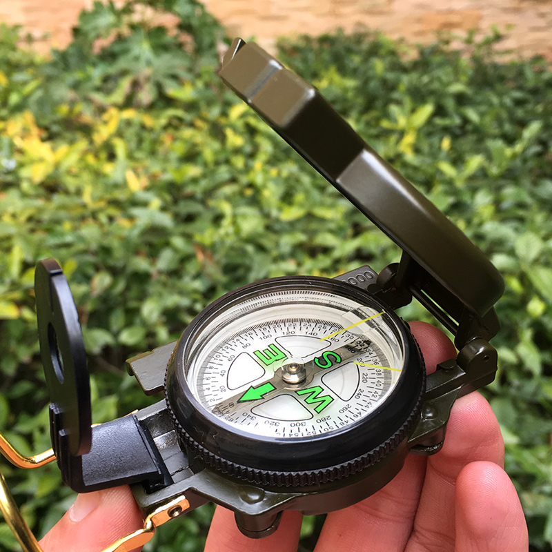 เข็มทิศพับได้แบบพกพา ทำจากอลูม - Compass Lensatic บทวิจารณ์และราคา